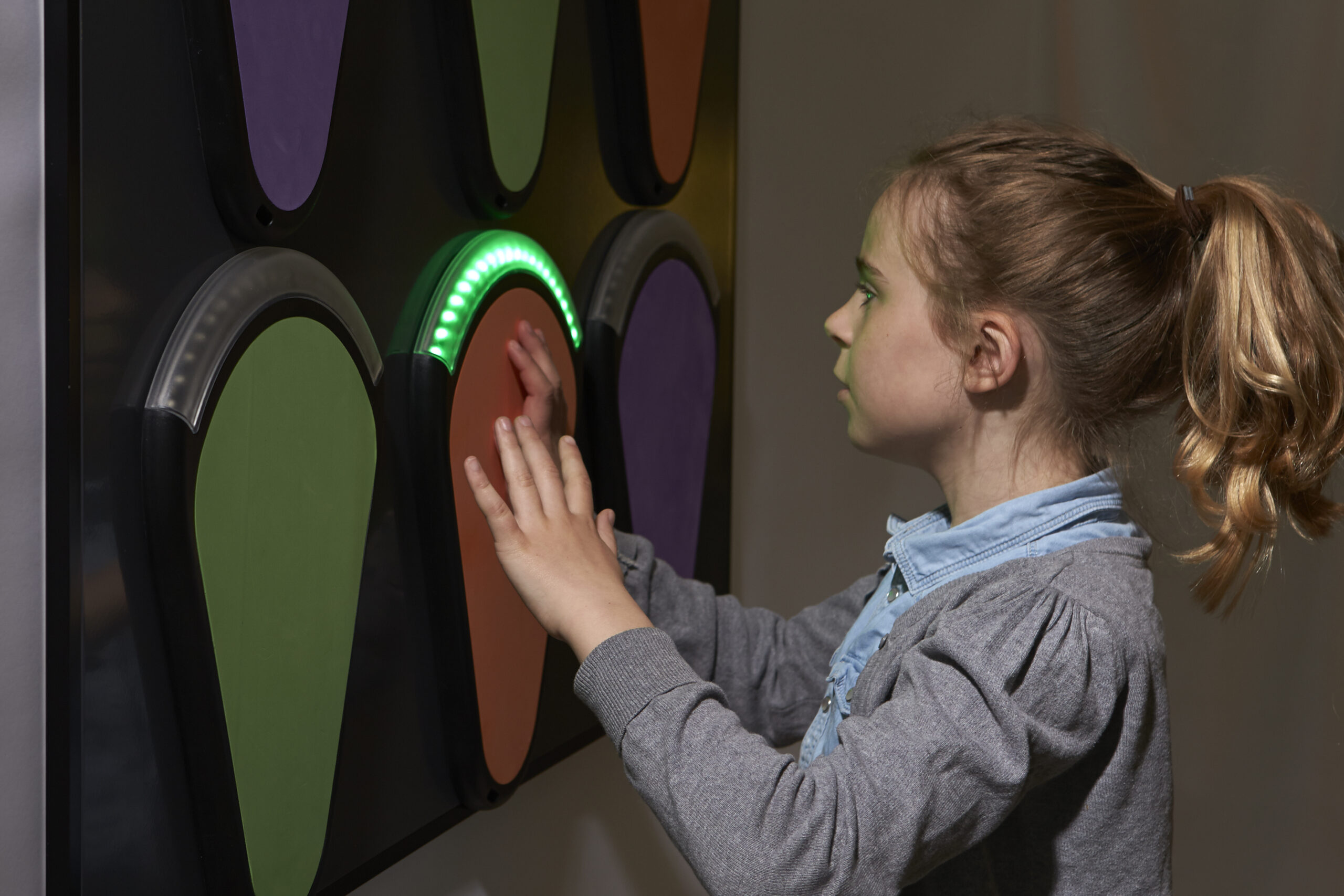 Patient training with TREAX Pads wall board during neurological rehabilitation