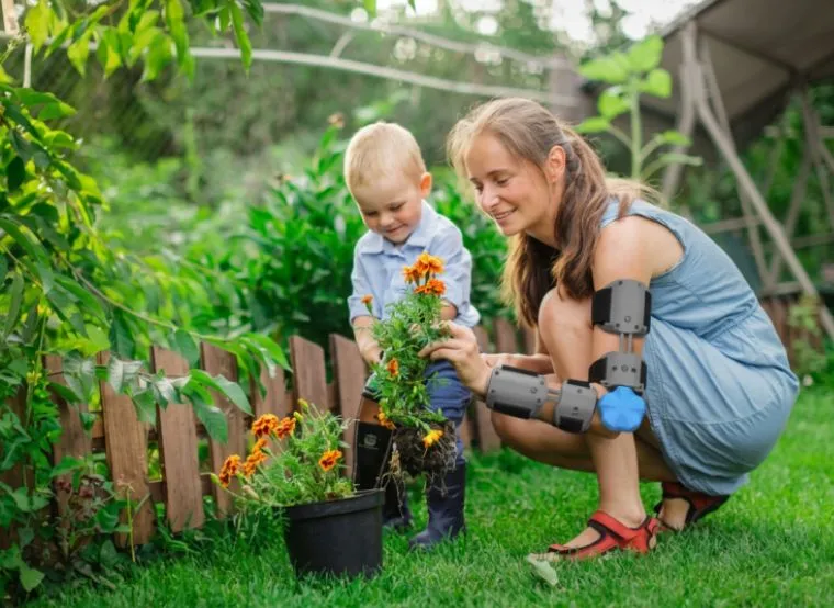 Move-D Tremor Brace