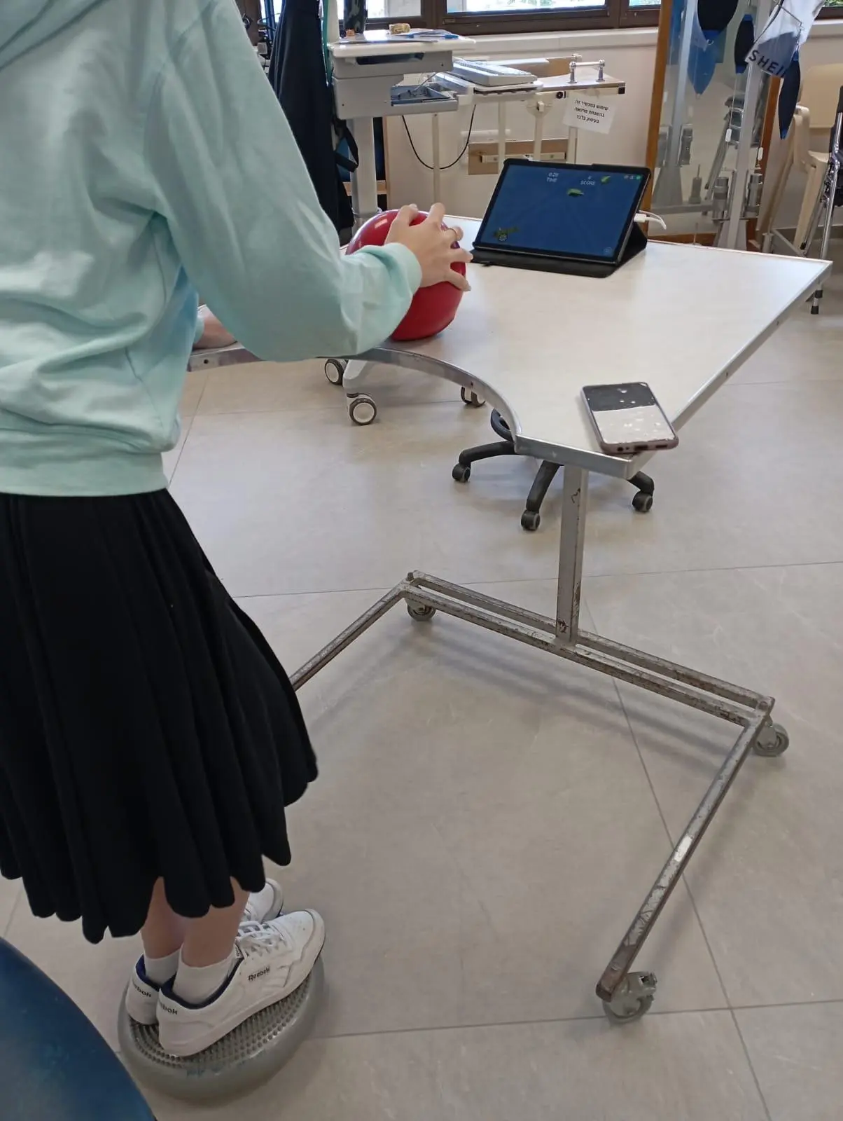 Upper limb rehabilitation